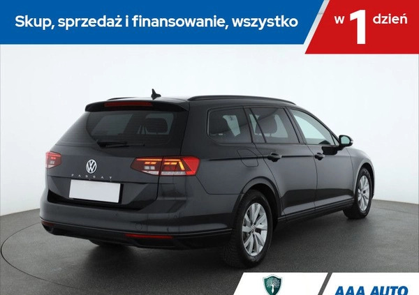 Volkswagen Passat cena 76000 przebieg: 113845, rok produkcji 2020 z Brusy małe 211